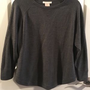 Soft charcoal crop sweater with 3/4 length sleeves